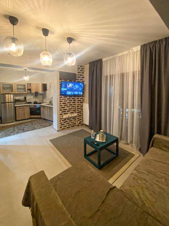 TM Apartment No 2 - Scandinavian Style, Aridaía