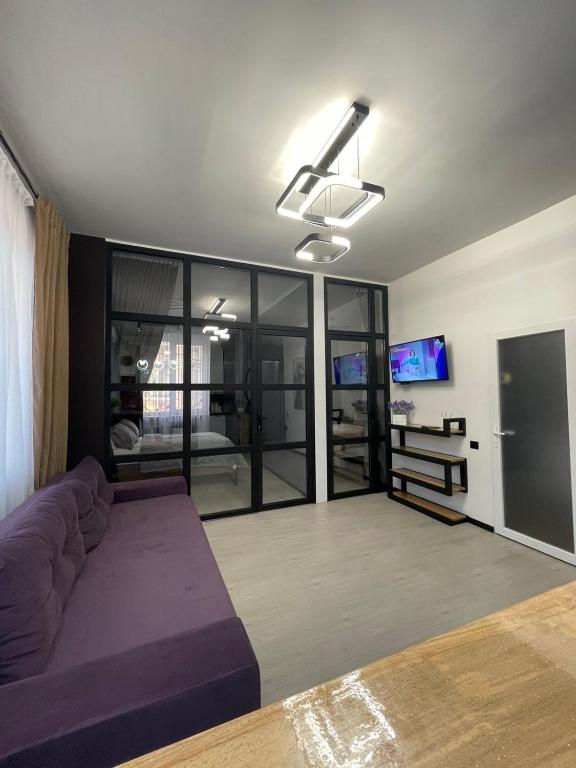 VEL ЛЮКС, Černovice