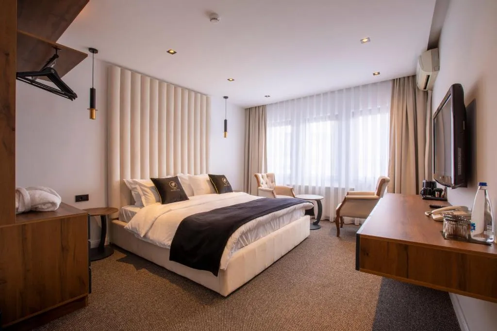 Plaza Boutique Hotel, hotel in Pristina
