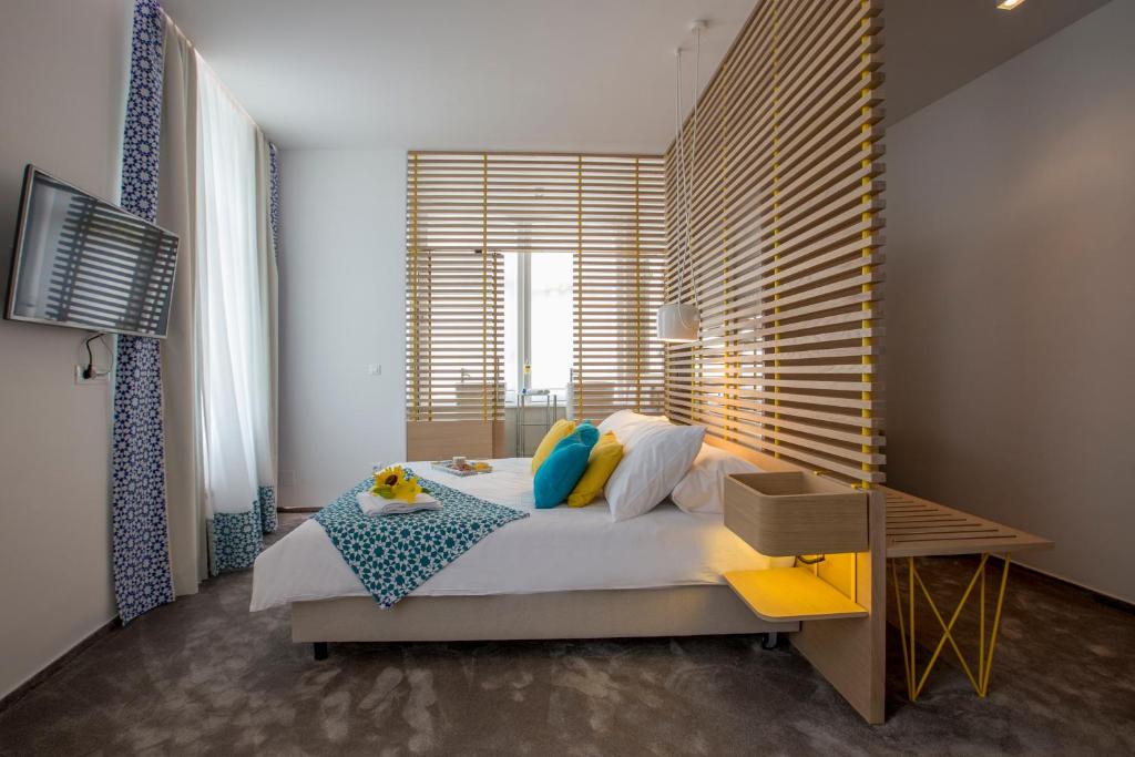 베드 앤 애트모스피어 룸스 (Bed & Atmosphere Rooms)