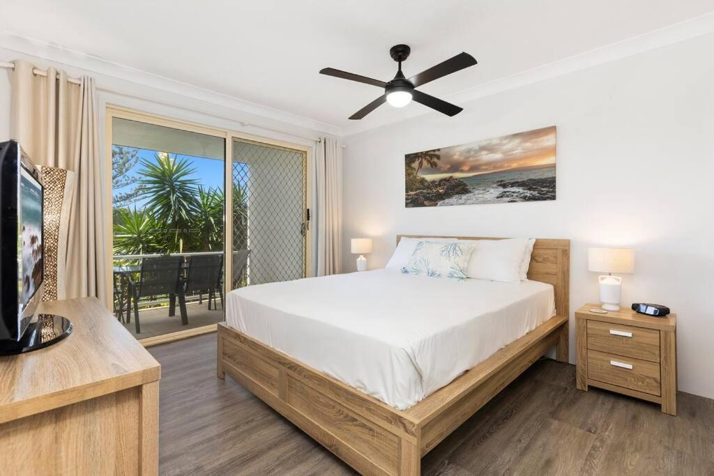 2Bed Beachfront Apartment - Holiday Management photo