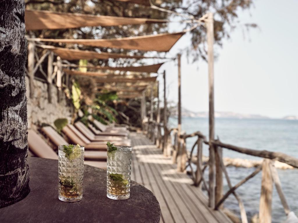 Gloria Maris Hotel Suites and Villas — Restaurant & bars in Laganas, Ionian Islands