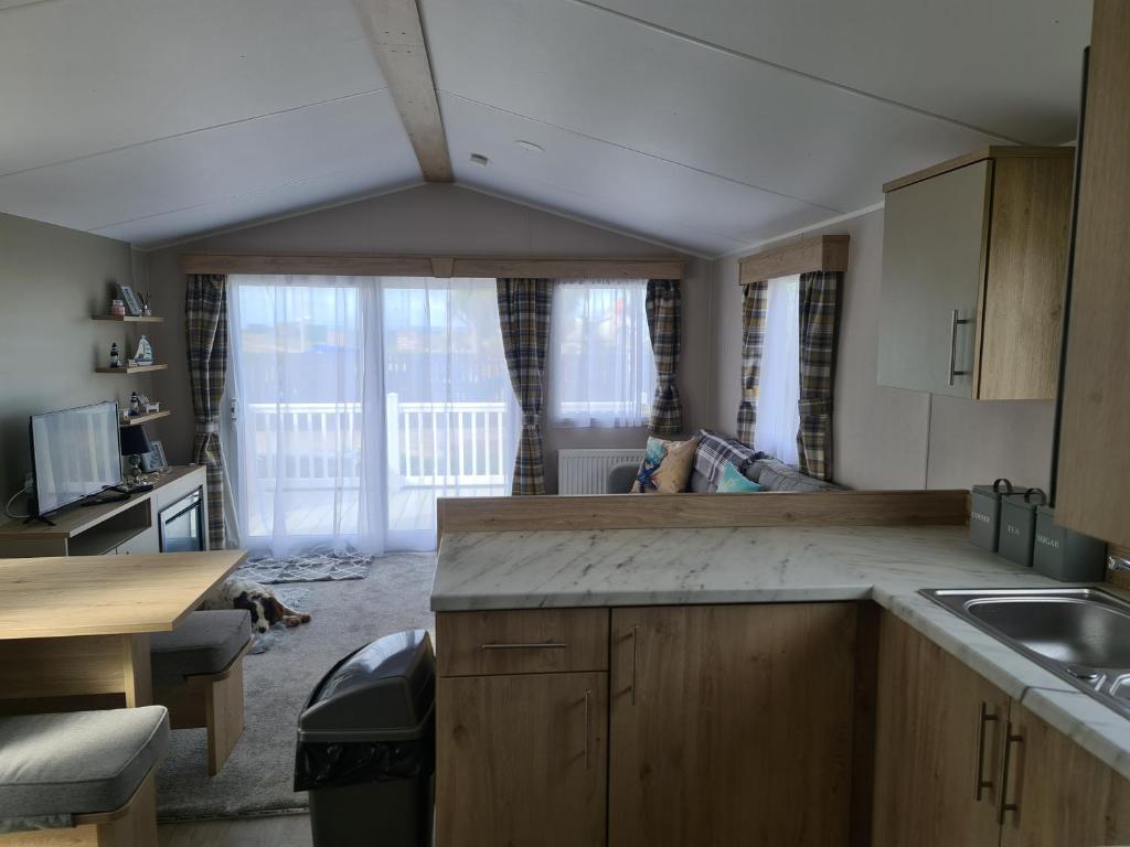 Mawgan Pads Perranporth photo 4