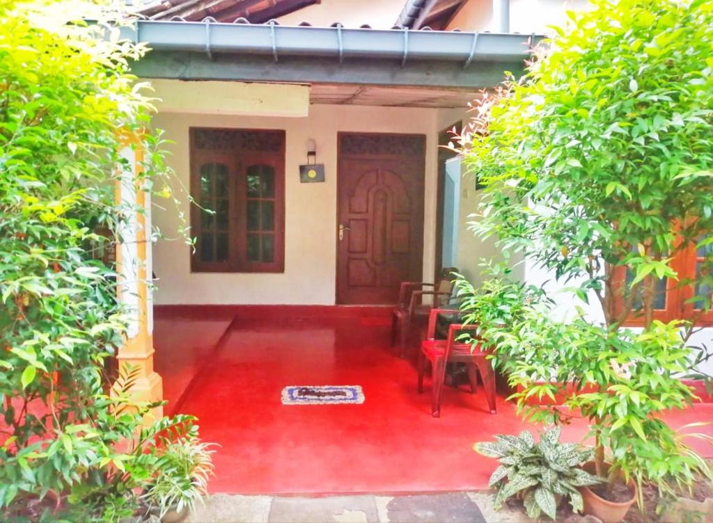 Senith Guest House Mirissa photo