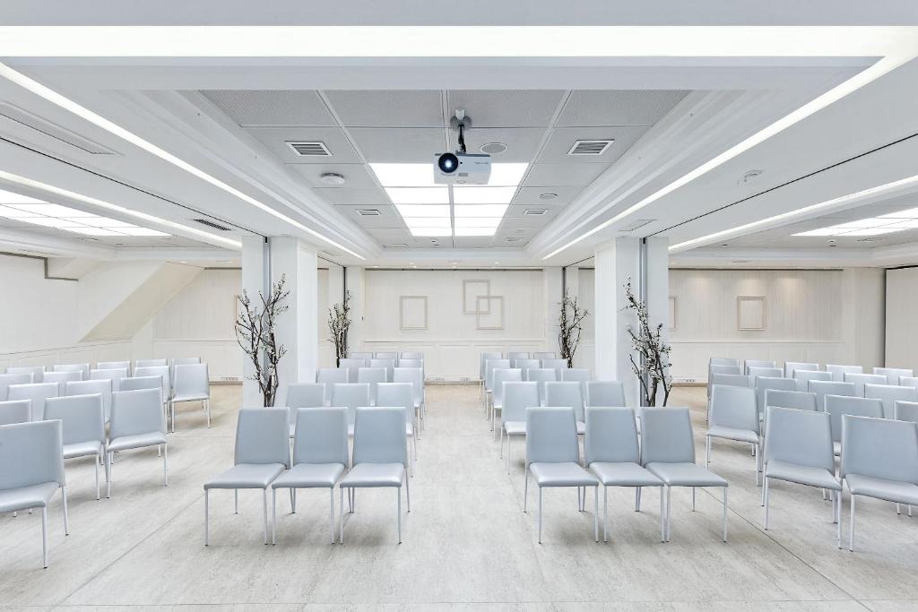 Tárgyalóterem/bálterem