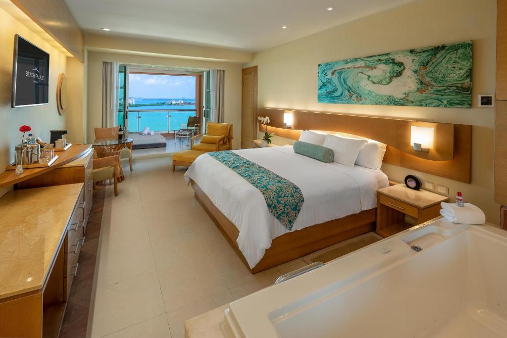 Beach Palace - All Inclusive Photo 40