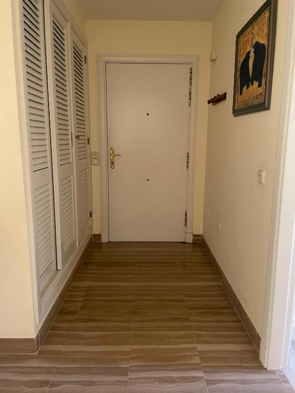 Hacienda Elviria 2 Bedroom Spacious Apartment - 4