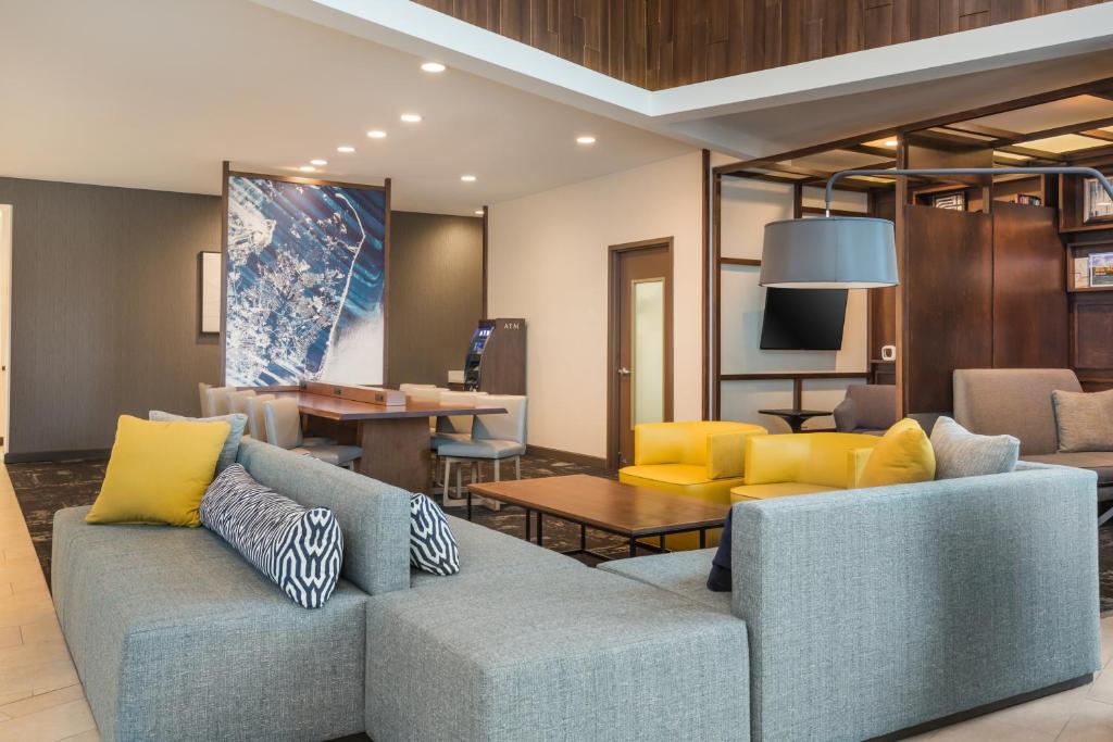 Hyatt Place Hampton Convention Center Photo 21