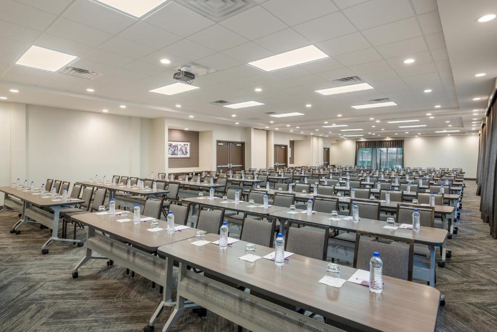 Hyatt Place Hampton Convention Center Photo 31