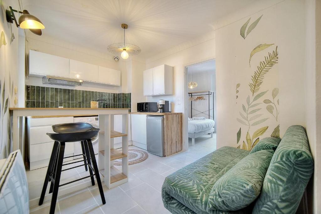 IMMOGROOM - Refurbished - Suquet - Sea view — Hotel in Cannes