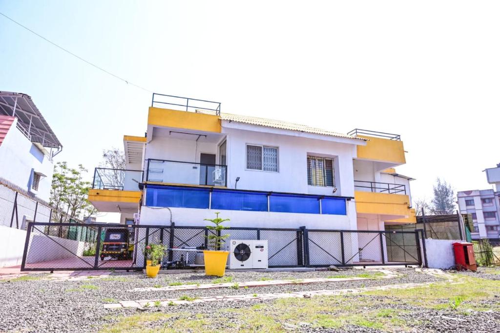 Dev1villa photo