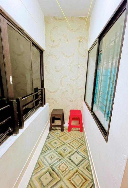 Adorable 2BHK in the downtown close to everything photo