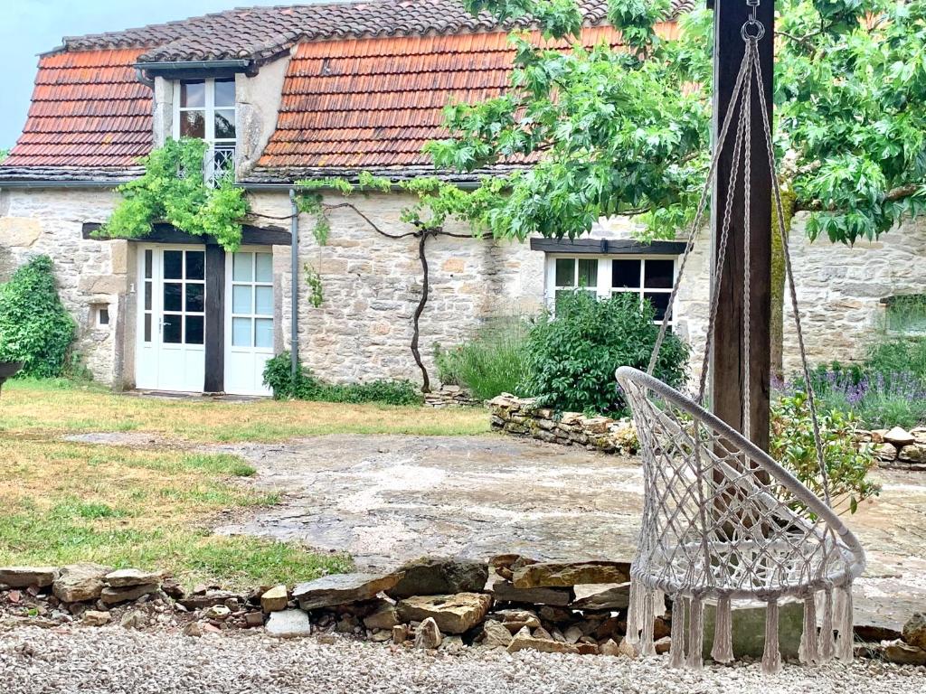 Pech Blanc 외관과 정원