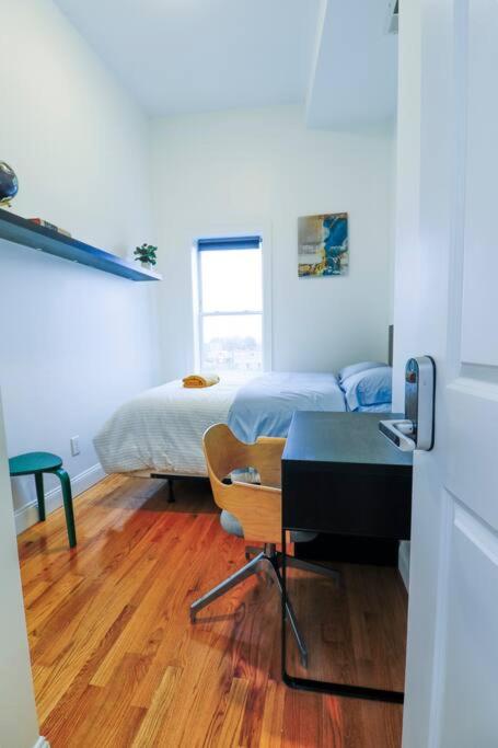 4bd 15bth Comfy Newly Renovated Apt photo