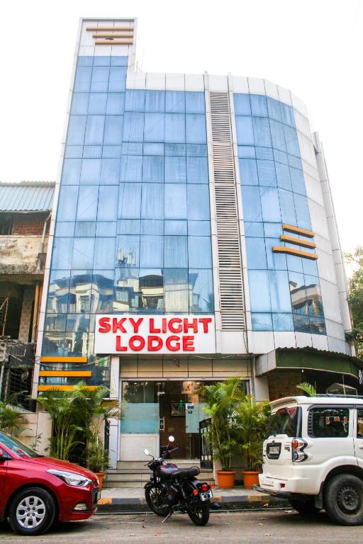 Hotel Skylight — Hotel in Mumbai