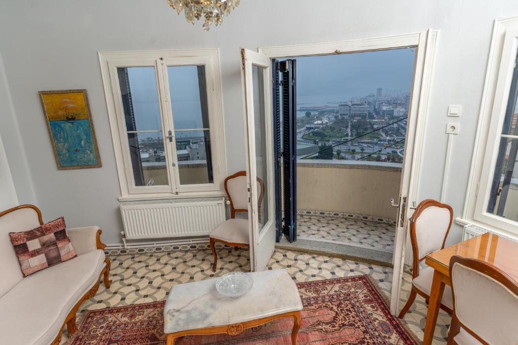 Buyuk Konak Izmir photo