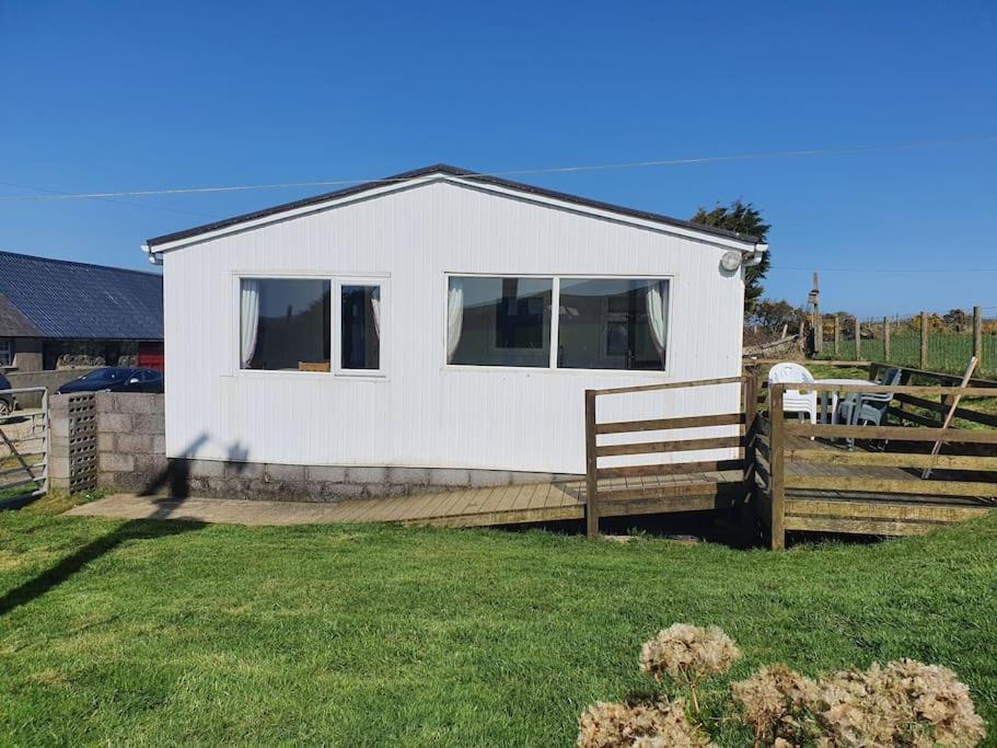 Farm Chalet, Rhoshirwaun near Aberdaron photo 6