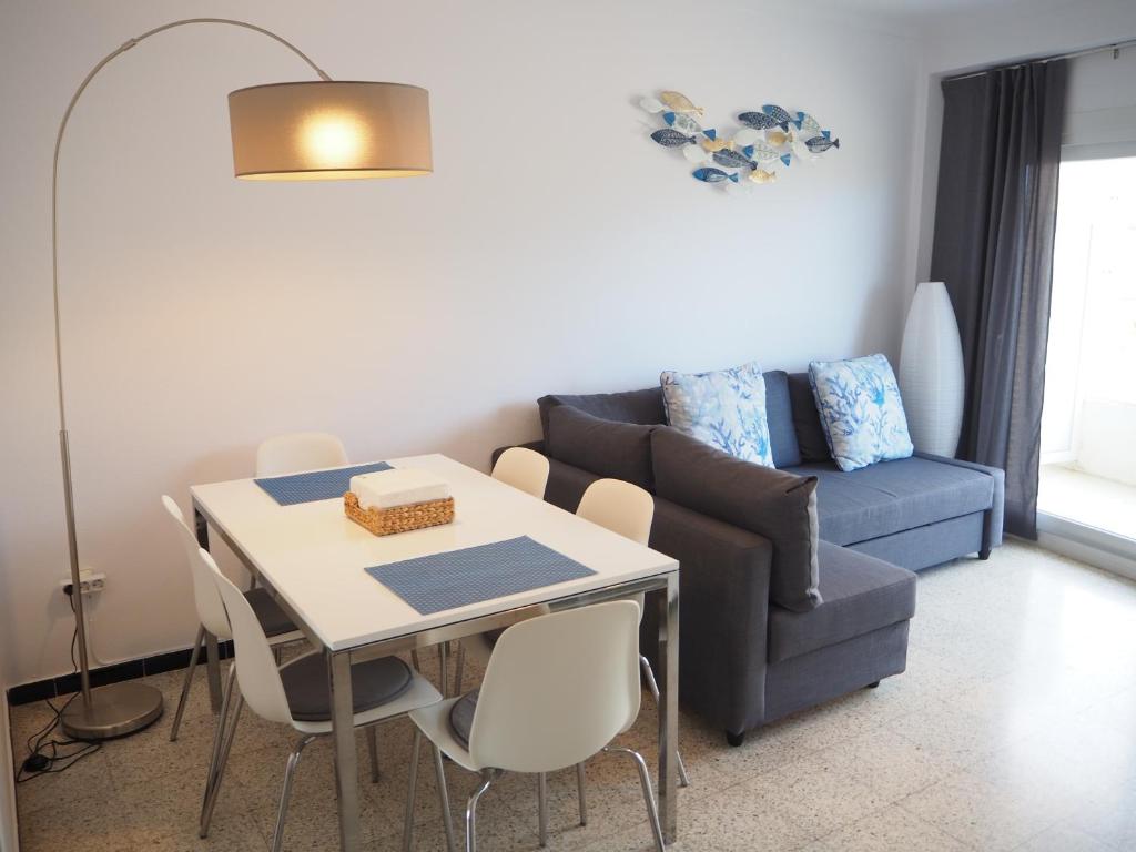 Apartament reformat amb vistes al mar i a les Illes Medes - 2