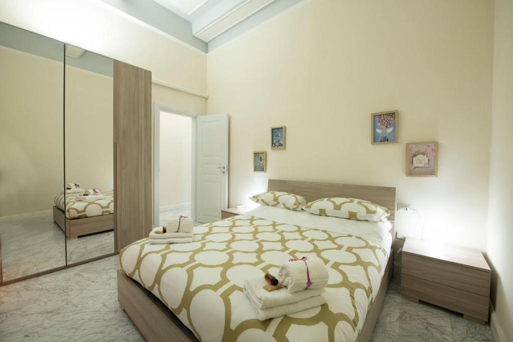 Cavour Rosa Apartment by Mamo Florence - 2
