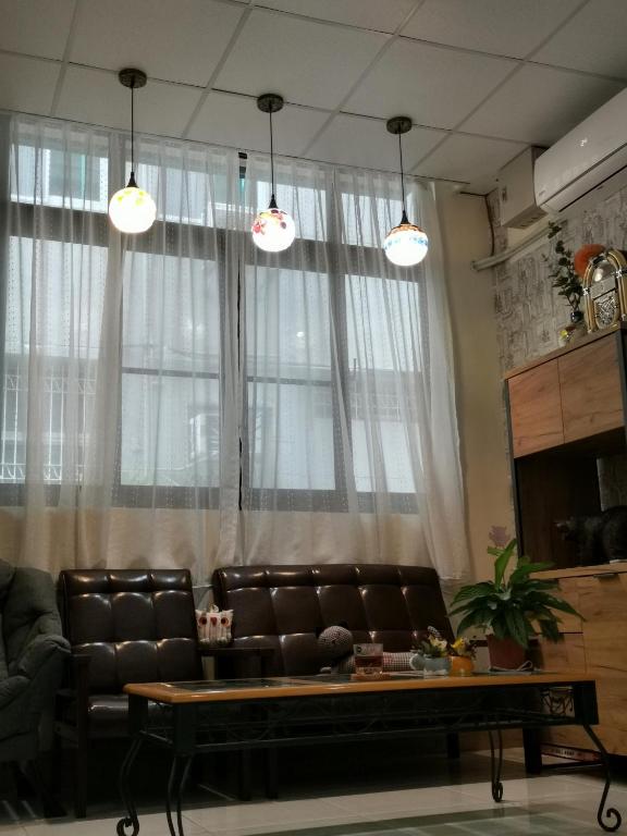 摩登旅宿