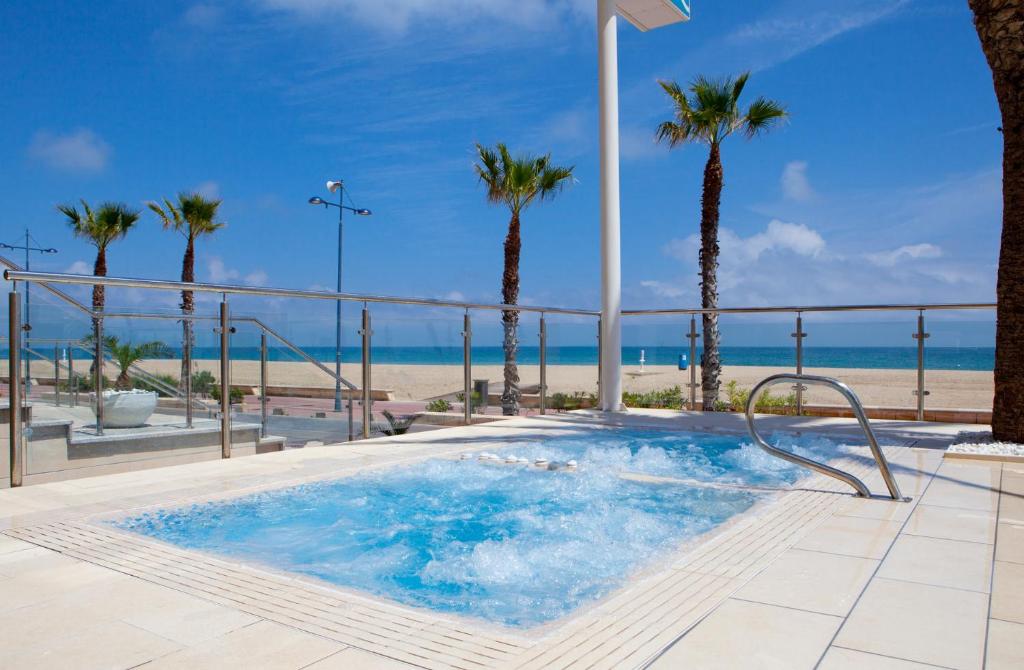 Hotel & Spa Peñiscola Palace - 2