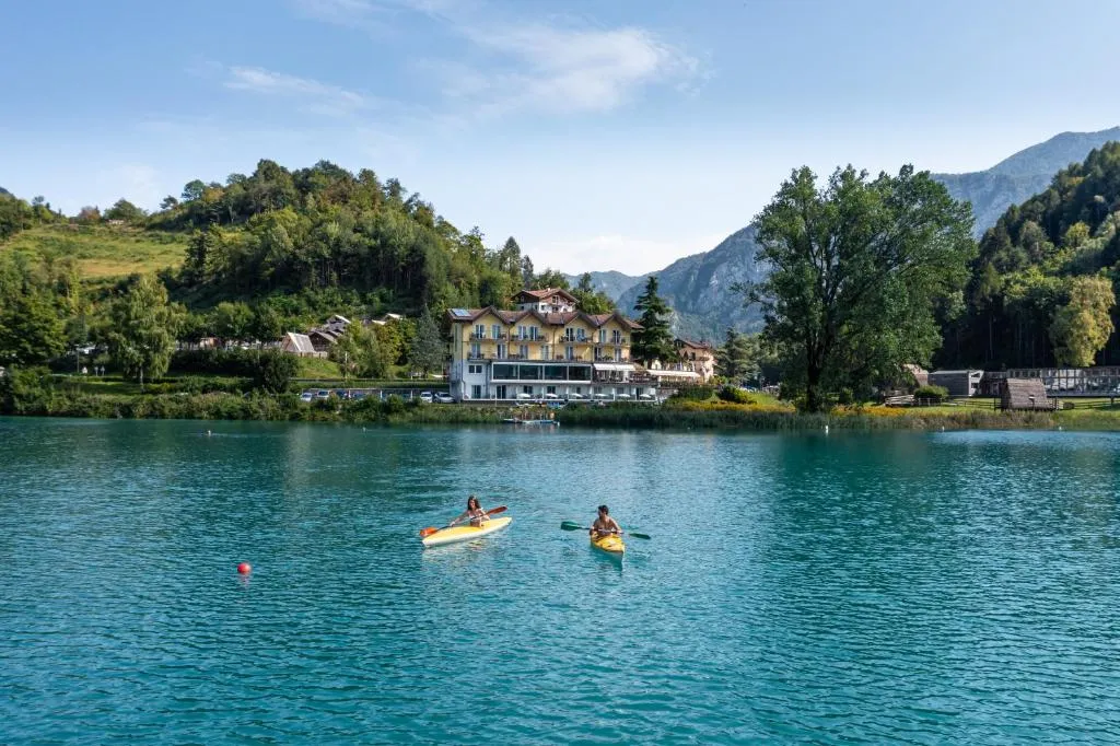 Panoramic Hotel San Carlo Ledro, hotel in Ledro