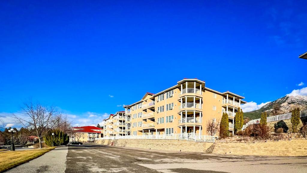 Mountain View Suites by StayIn, Fairmont Hot Springs