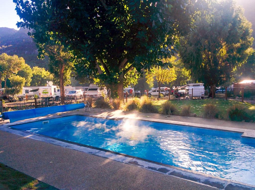 Halls Gap Lakeside Tourist Park photo