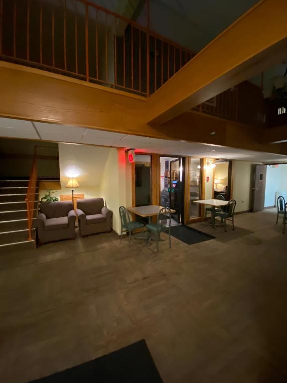 Bison Plains Lodge photo