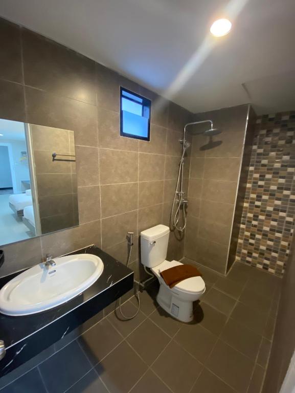 We Resident Hotel photo