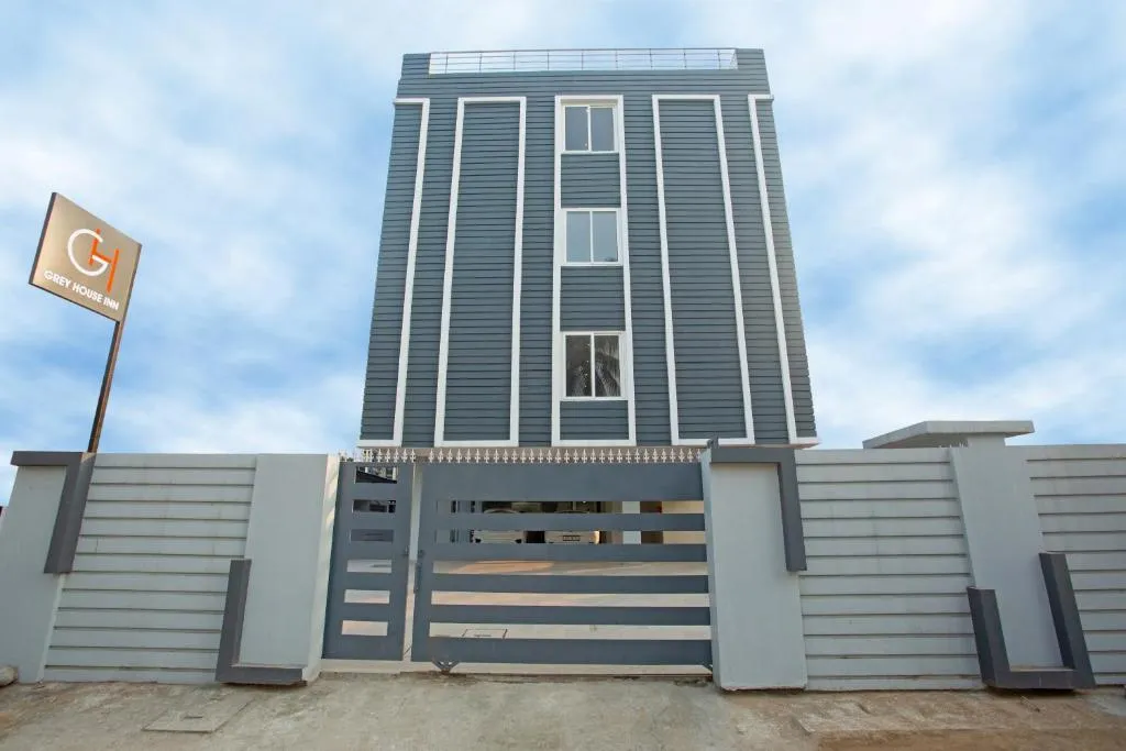 Grey House Inn, hotel in Guwahati