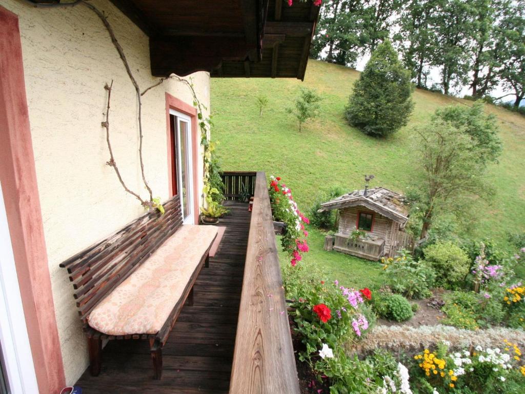 Chalet in Hopfgarten near Ski Lift - 5