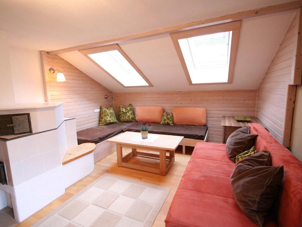 Chalet in Hopfgarten near Ski Lift - 2