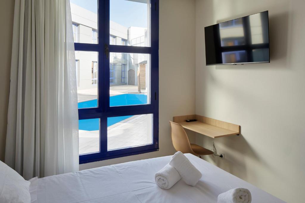Hotel Logrono Avda de Madrid 25 photo