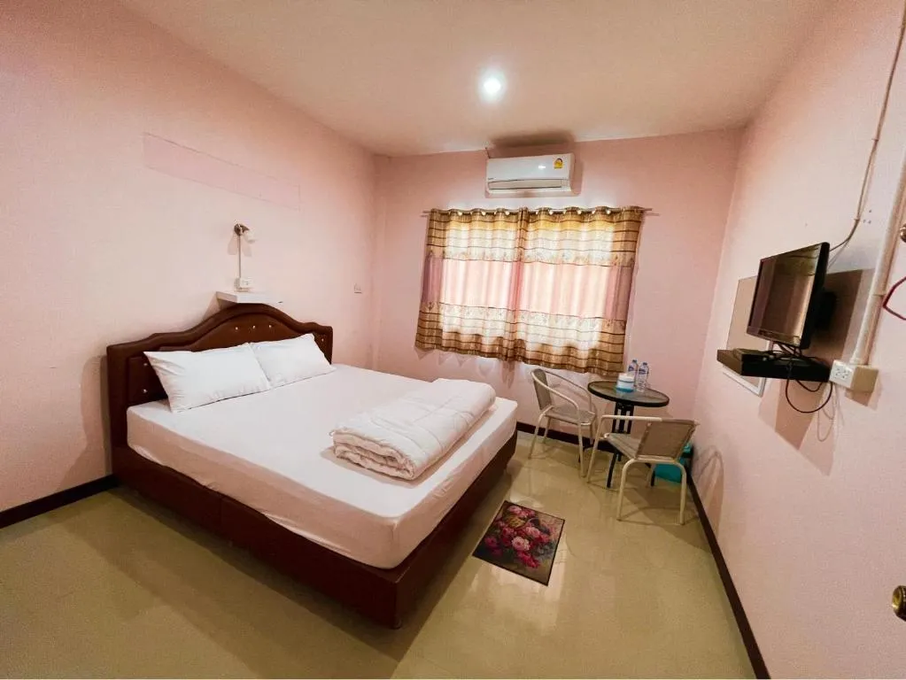 เกาะลิบงซันไรส์ โฮมสเตย์ Koh libong sunrise Homestay，位于利邦岛的酒店