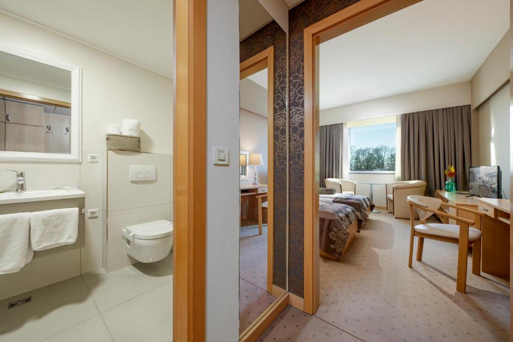 Hotel Zovko Zagreb photo