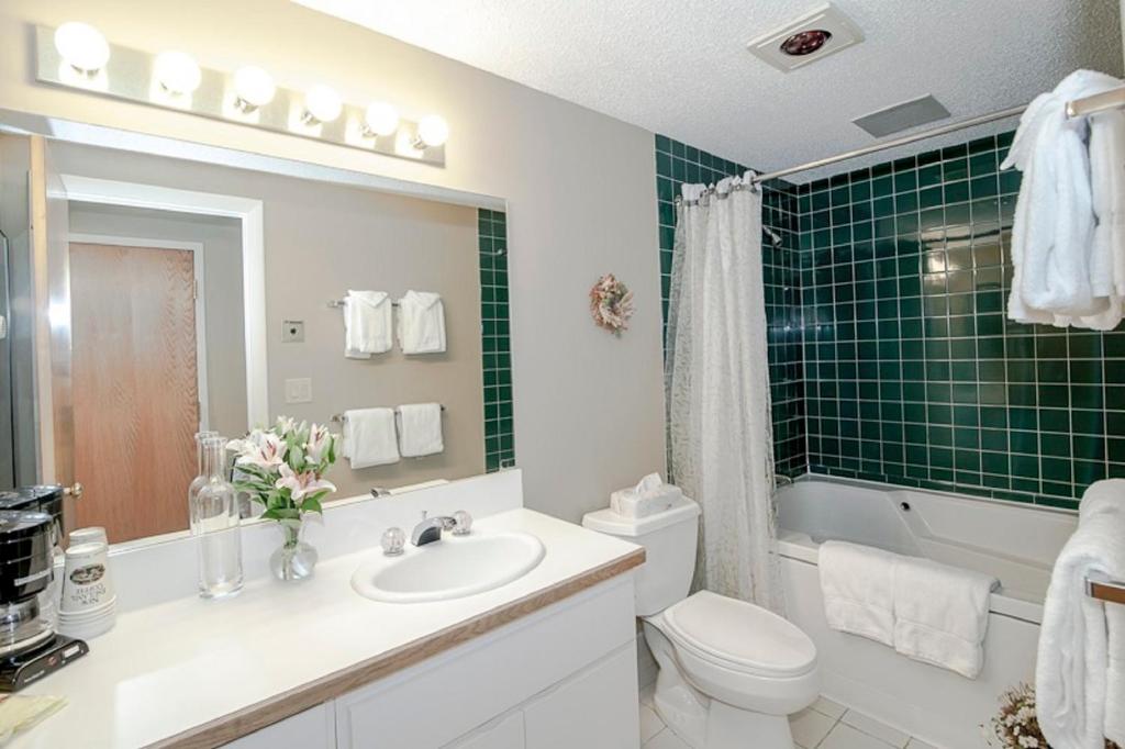 Rivergreen Resort photo