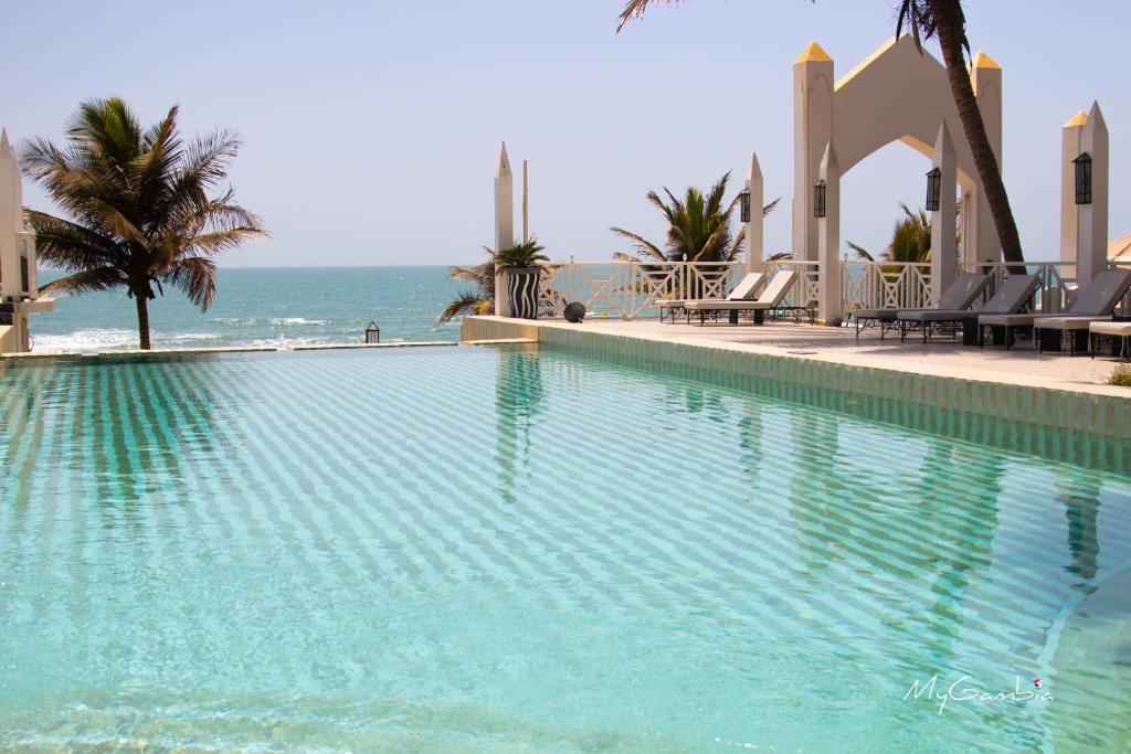 Swimming pool, Coco Ocean Resort & Spa in Brufut