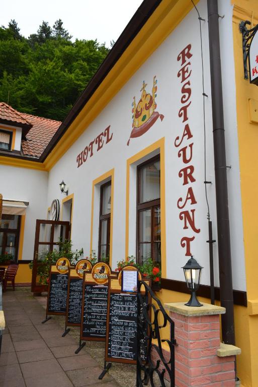 Hotel Koruna — Hotel in Karlstejn