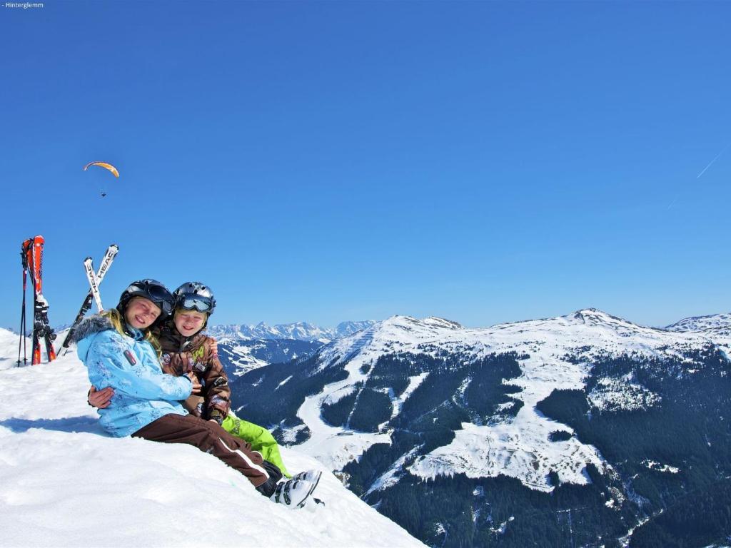 Apartment in Saalbach near Ski Slopes - 4