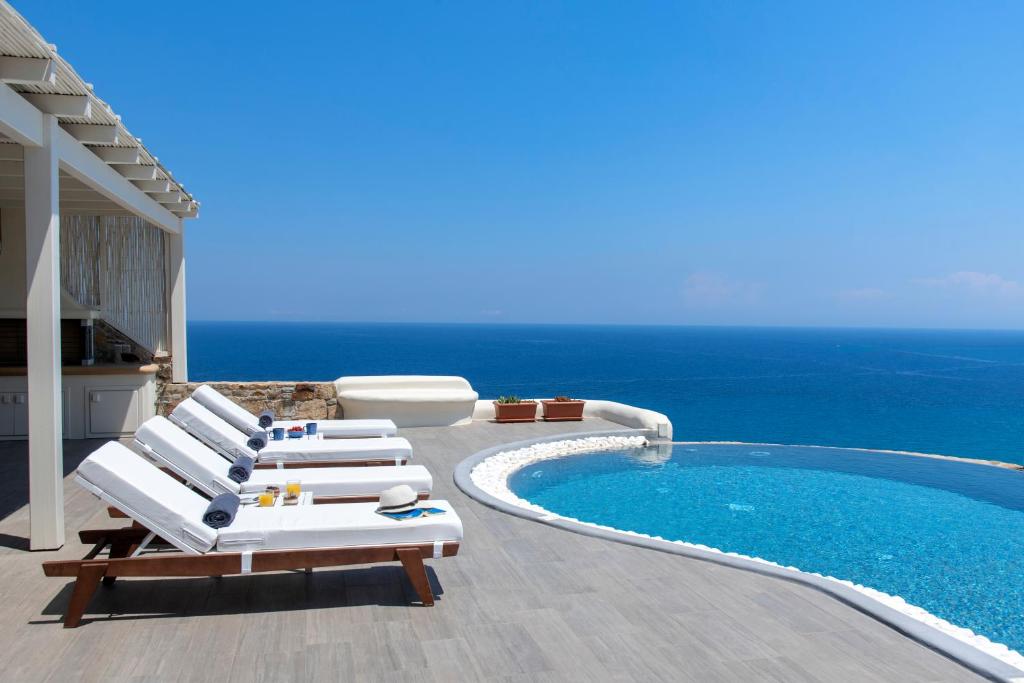Naxos Rock Villas photo