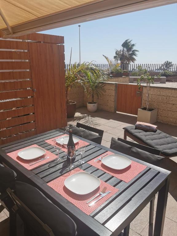 Modern sea view duplex with parking and aircon, El Médano