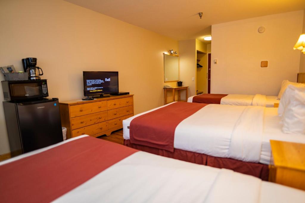 Photo 4 of Canadas Best Value Inn- Riverview Hotel