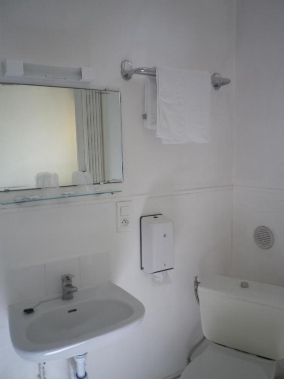 Hotel De Normandie photo