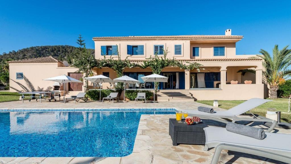 Villa Etruria close to Playa d'en Bossa - 1