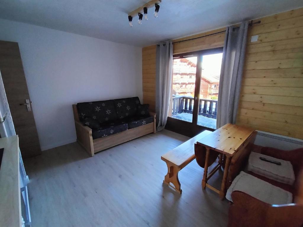 Appartement meublé avec vue sur les montagnes et piscine l'été - 5