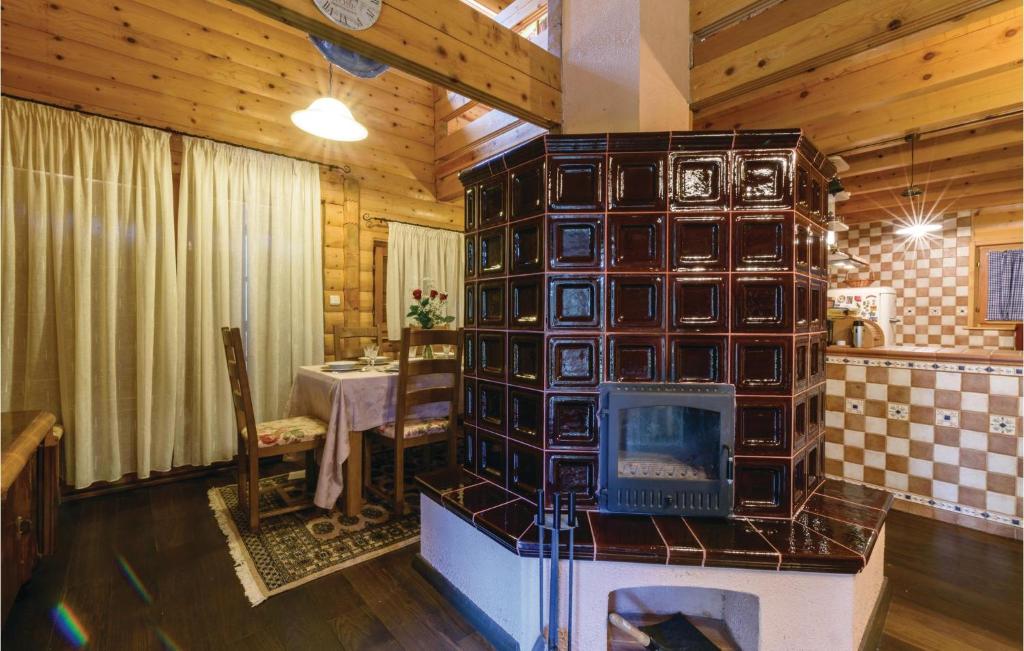Stunning Home In Krasic With Sauna 전경