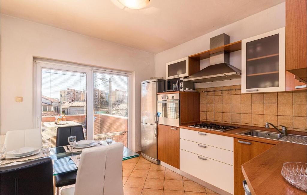 Awesome Apartment In Pula With Wifi 전경