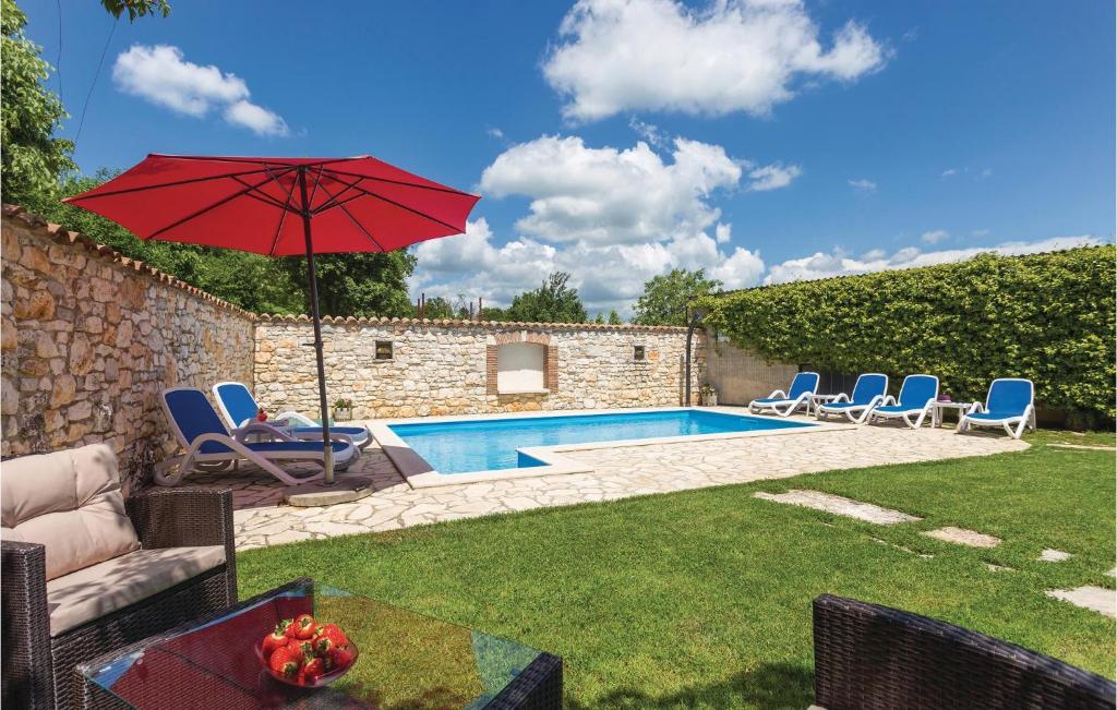 Three-Bedroom Holiday Home in Regulici photo