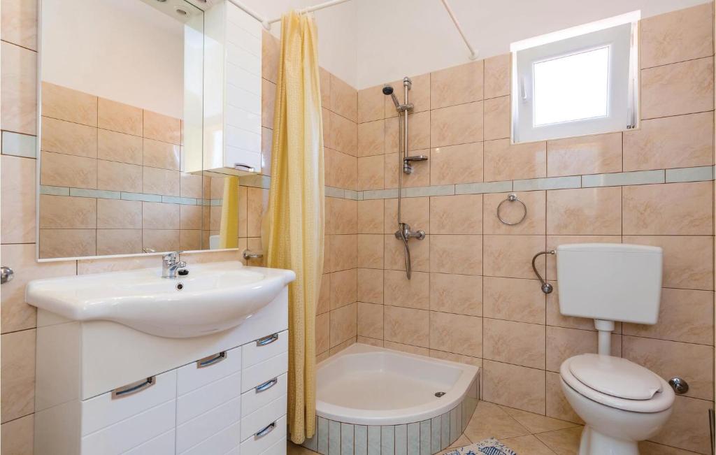 Beautiful apartment in Lukovo Sugarje with 2 Bedrooms photo